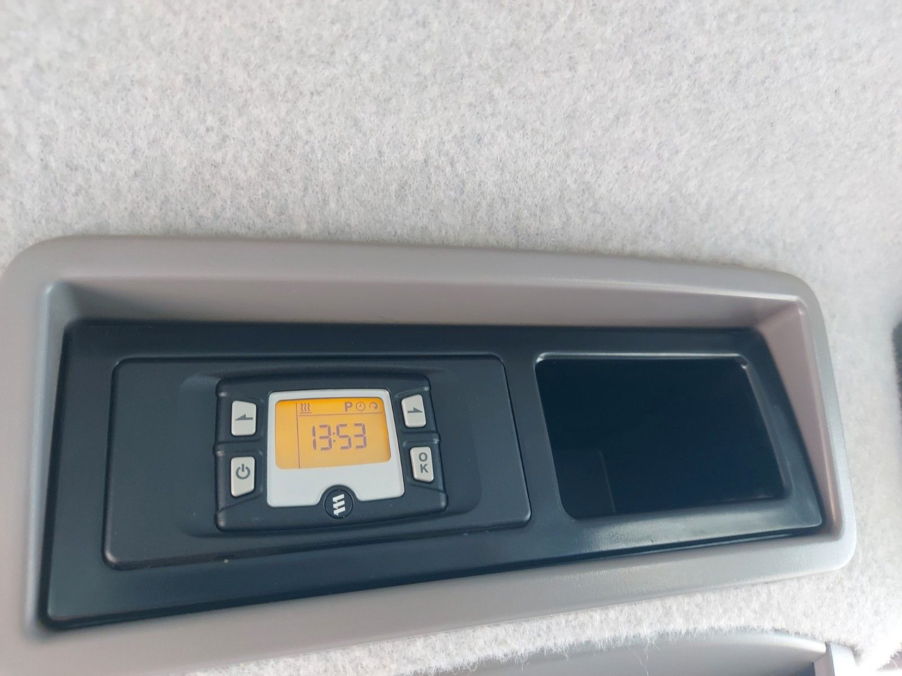 Mercedes-Benz Sprinter II Pritsche DoKa 316 4X4 Klima Standhei - Passenger van: picture 3 Mercedes-Benz Sprinter II Pritsche DoKa 316 4X4 Klima Standhei - Passenger van: picture 3