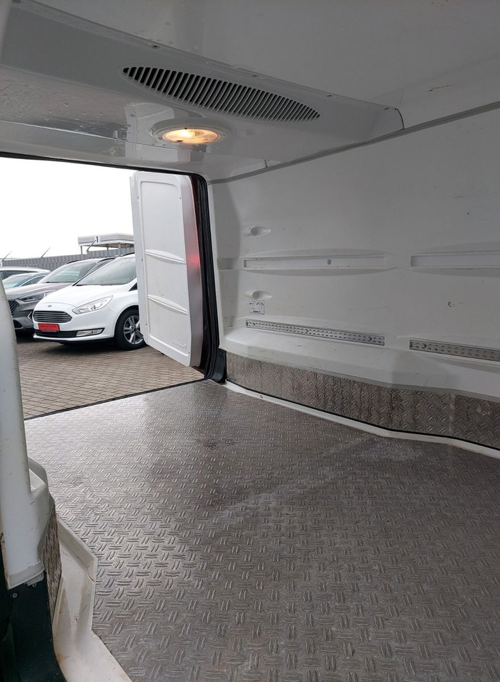 Mercedes-Benz Vito 116 CDI Lang Kühler Cooler KERSTNER 220V - Refrigerated delivery van: picture 4 Mercedes-Benz Vito 116 CDI Lang Kühler Cooler KERSTNER 220V - Refrigerated delivery van: picture 4