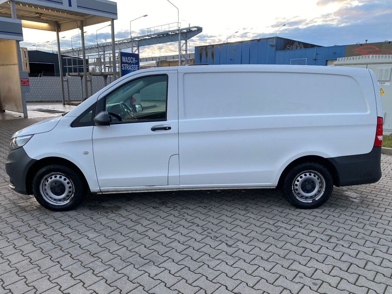 Mercedes-Benz Vito Kasten 114 CD Lang AHK STANDHEIZUNG KLIMA - Passenger van: picture 3 Mercedes-Benz Vito Kasten 114 CD Lang AHK STANDHEIZUNG KLIMA - Passenger van: picture 3