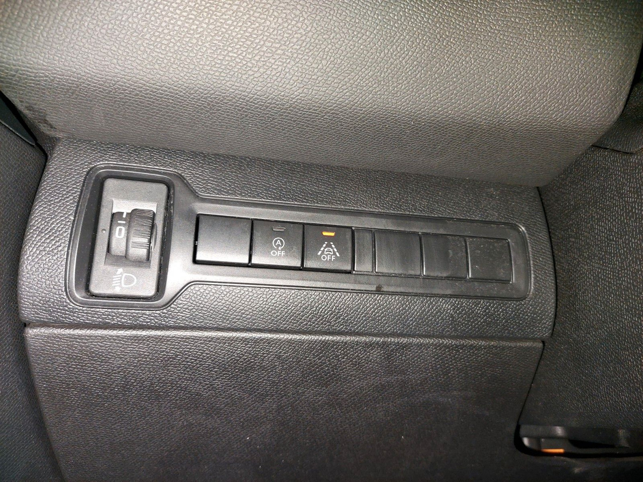 Station wagon Peugeot 308 SW Active Business Panorama DAB Navi LED: picture 12