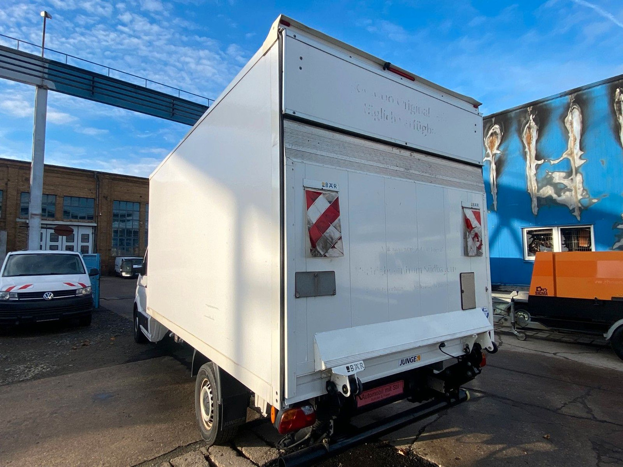 Volkswagen Crafter Pritsche Koffer 35 lang Bär LBW 750 - Closed box van: picture 5 Volkswagen Crafter Pritsche Koffer 35 lang Bär LBW 750 - Closed box van: picture 5