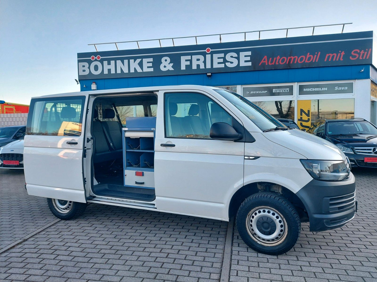 Volkswagen T6 Kombi 4Motion 9 Sitzer KLIMA PDC AHK UVW. Volkswagen T6 Kombi 4Motion 9 Sitzer KLIMA PDC AHK UVW. - Minibus, Passenger van: picture 1 Volkswagen T6 Kombi 4Motion 9 Sitzer KLIMA PDC AHK UVW. Volkswagen T6 Kombi 4Motion 9 Sitzer KLIMA PDC AHK UVW. - Minibus, Passenger van: picture 1