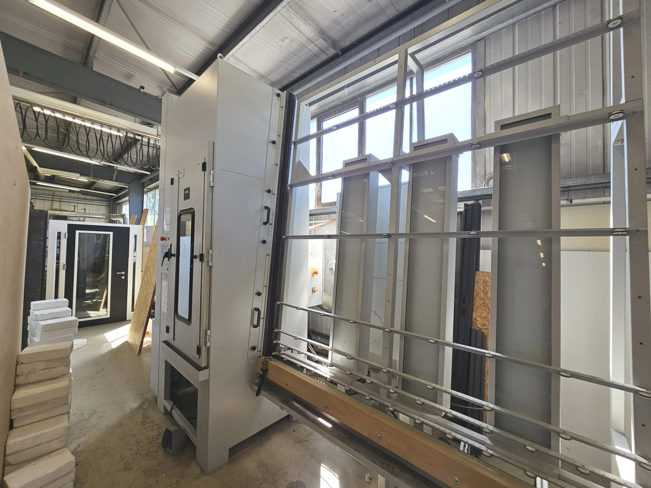 1 Stk. Glasscheiben Strahlanlage (MHG) - Machine tool: picture 1 1 Stk. Glasscheiben Strahlanlage (MHG) - Machine tool: picture 1