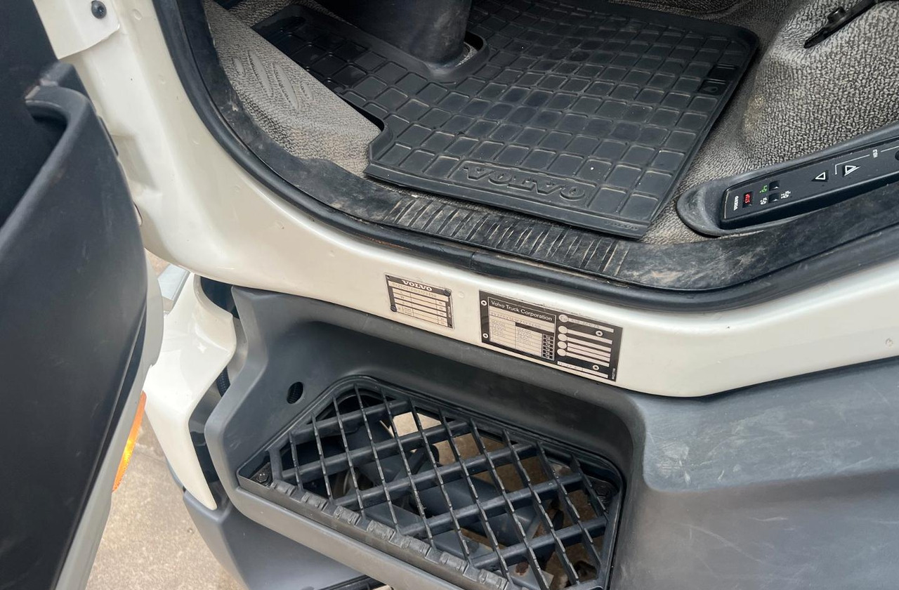 Box truck VOLVO FL 250 euro 6 sponda: picture 8