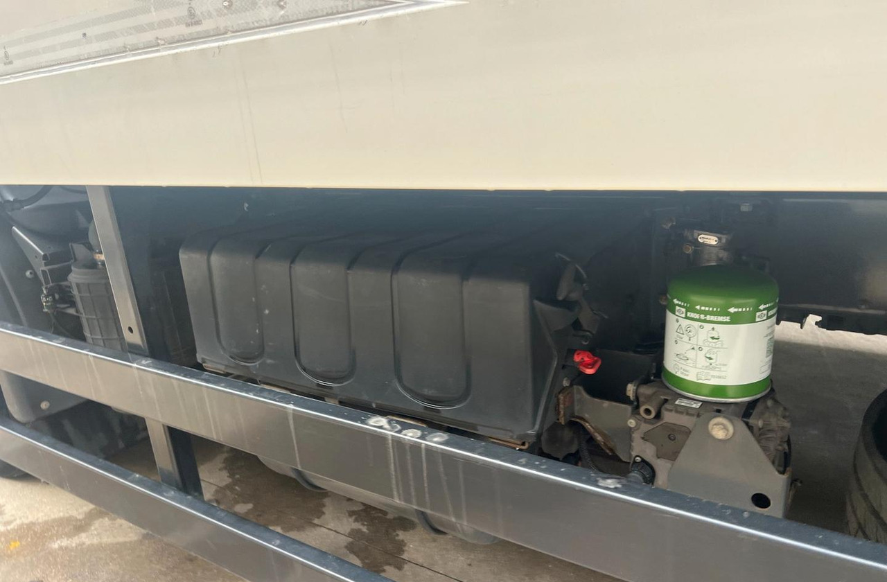 Box truck VOLVO FL 250 euro 6 sponda: picture 10