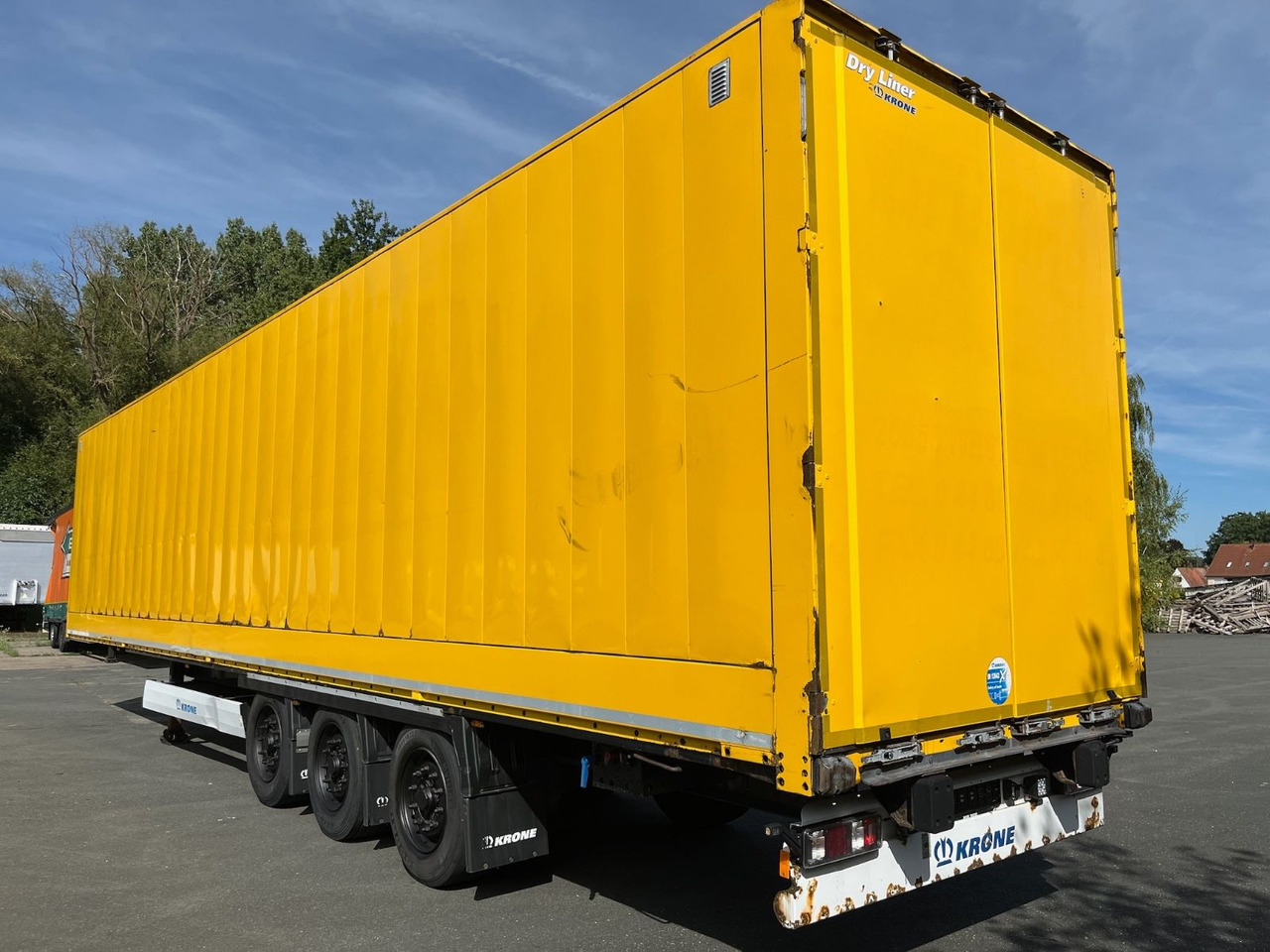 Krone SD/DA03LNF Koffer/TÜV03-2026/Payload-27607kg - Closed box semi-trailer: picture 4 Krone SD/DA03LNF Koffer/TÜV03-2026/Payload-27607kg - Closed box semi-trailer: picture 4