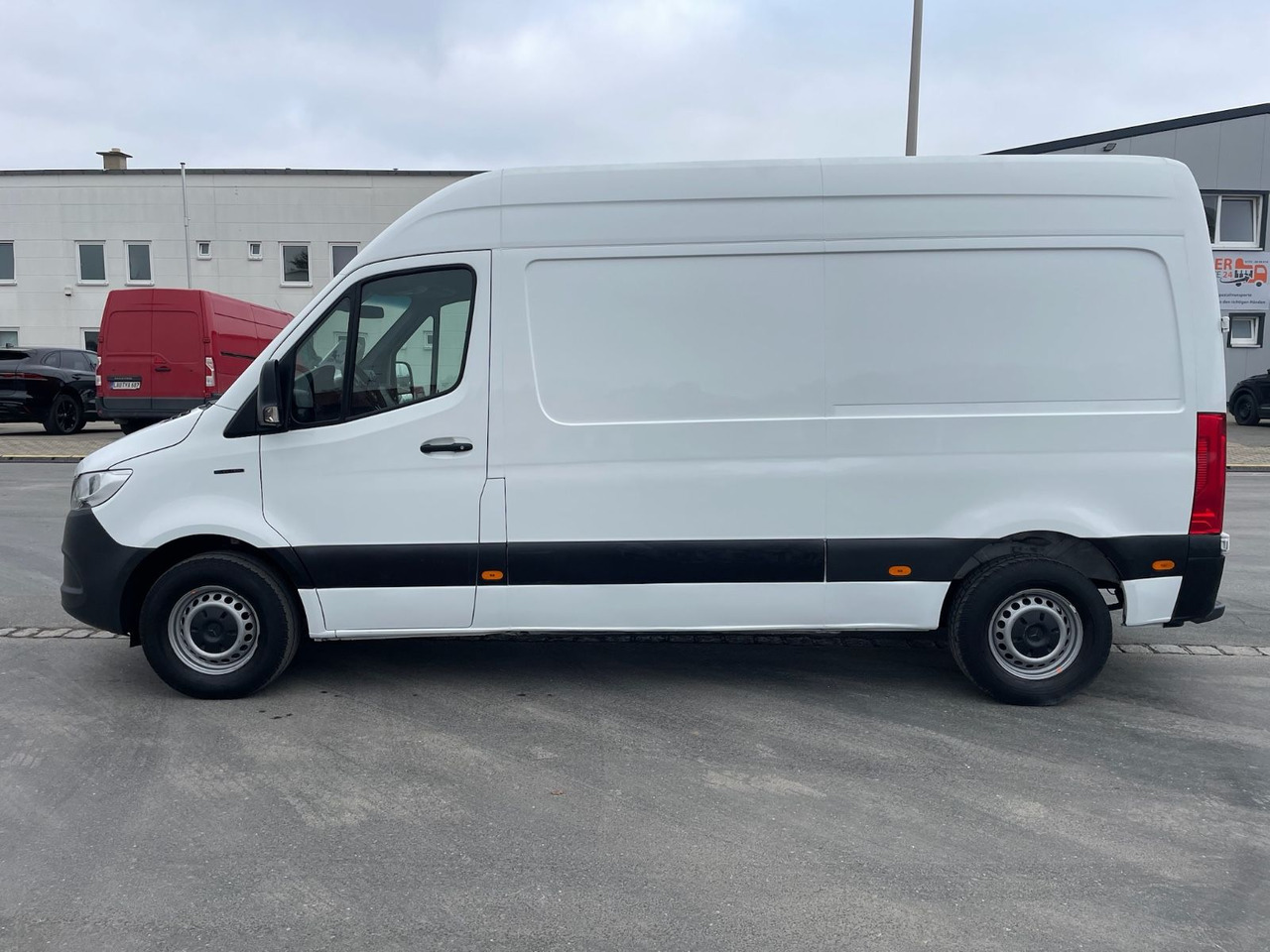 Mercedes-Benz eSprinter L2H2 Kastenwagen/47KW/AC/Kamera - Panel van, Electric van: picture 4 Mercedes-Benz eSprinter L2H2 Kastenwagen/47KW/AC/Kamera - Panel van, Electric van: picture 4
