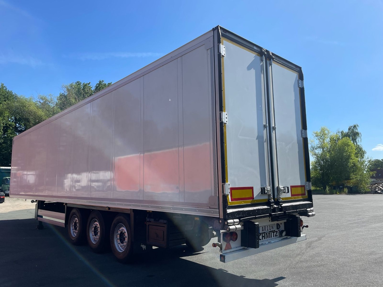 Schmitz Cargobull SCB*S3B /TÜV04-26/LikeNew/2195h/Multi-Temp/13,4m - Refrigerator semi-trailer: picture 5 Schmitz Cargobull SCB*S3B /TÜV04-26/LikeNew/2195h/Multi-Temp/13,4m - Refrigerator semi-trailer: picture 5
