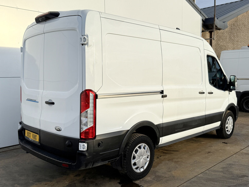 Ford E-Transit 390 75kWh 184PK 390 Elektrisch 75kWh 334km WLTP BEV Snelladen L2H2 Climate Control Tachograaf Carplay 360° Camera Stoelverwarming Parkeersensoren voor achter Laadkabel - Panel van, Electric van: picture 3 Ford E-Transit 390 75kWh 184PK 390 Elektrisch 75kWh 334km WLTP BEV Snelladen L2H2 Climate Control Tachograaf Carplay 360° Camera Stoelverwarming Parkeersensoren voor achter Laadkabel - Panel van, Electric van: picture 3