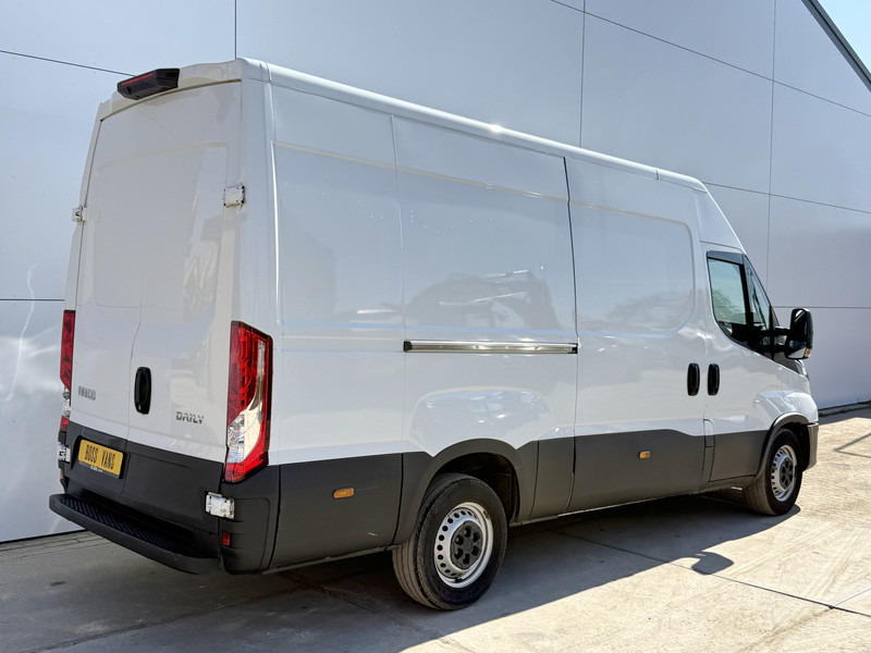 Iveco Daily 35S14 L2H2 Airco Cruise Control 3.5t Trekgewicht Euro 6 - Panel van: picture 3 Iveco Daily 35S14 L2H2 Airco Cruise Control 3.5t Trekgewicht Euro 6 - Panel van: picture 3