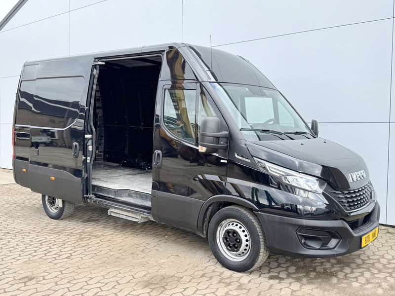 Panel van Iveco Daily 35S16 Automaat L2H2 Adaptive Cruise Control Airco 3,5t Trekhaak Navigatie: picture 6