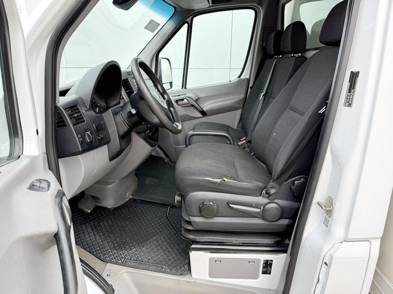 Mercedes-Benz Sprinter 316 2.1 CDI Automaat Laadklep Climate Control Bakwagen Meubelbak - Panel van: picture 5 Mercedes-Benz Sprinter 316 2.1 CDI Automaat Laadklep Climate Control Bakwagen Meubelbak - Panel van: picture 5
