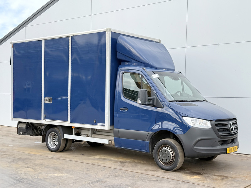Mercedes-Benz Sprinter 417 1.9 CDI Laadklep 1000kg Dubbellucht Climate Control Carplay - Closed box van: picture 4 Mercedes-Benz Sprinter 417 1.9 CDI Laadklep 1000kg Dubbellucht Climate Control Carplay - Closed box van: picture 4