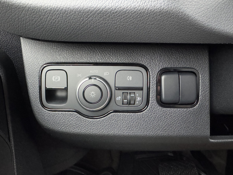 Panel van, Electric van Mercedes-Benz eSprinter 112 L2H2 100% Elektrisch 55kWh 168km WLTP 80kw Snelladen Climate Control Camera Stoelverwarming: picture 20 Panel van, Electric van Mercedes-Benz eSprinter 112 L2H2 100% Elektrisch 55kWh 168km WLTP 80kw Snelladen Climate Control Camera Stoelverwarming: picture 20