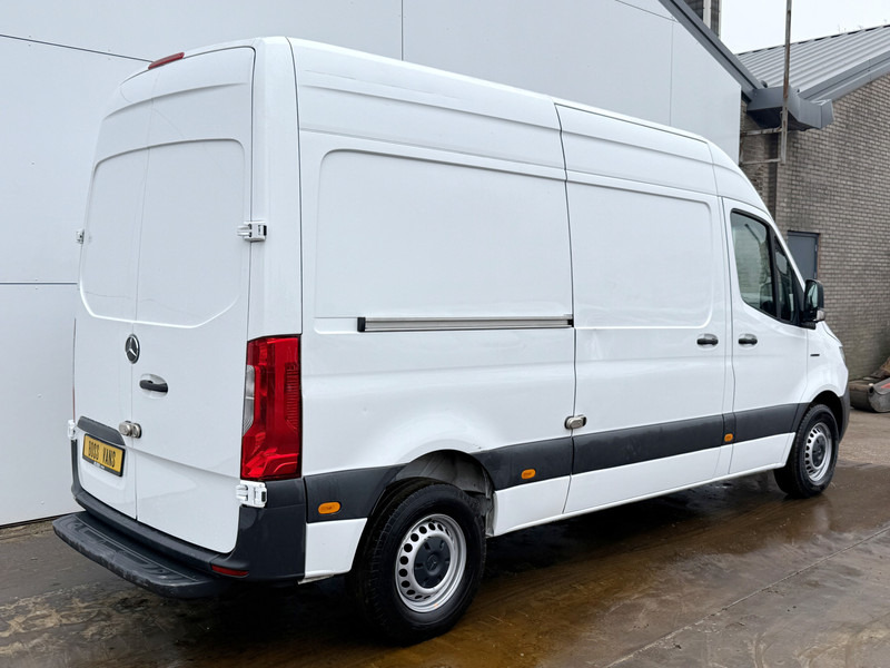 Mercedes-Benz eSprinter 312 ALL-IN PRIJS L2H2 55kWh 168km WLTP 80kw Snelladen Climate Control Stoelverwarming - Panel van, Electric van: picture 3 Mercedes-Benz eSprinter 312 ALL-IN PRIJS L2H2 55kWh 168km WLTP 80kw Snelladen Climate Control Stoelverwarming - Panel van, Electric van: picture 3
