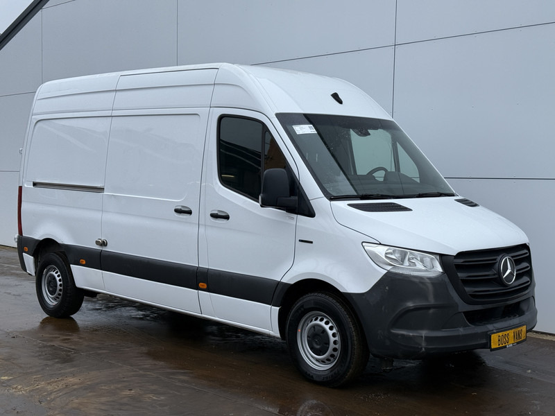 Mercedes-Benz eSprinter 312 ALL-IN PRIJS L2H2 55kWh 168km WLTP 80kw Snelladen Climate Control Stoelverwarming - Panel van, Electric van: picture 4 Mercedes-Benz eSprinter 312 ALL-IN PRIJS L2H2 55kWh 168km WLTP 80kw Snelladen Climate Control Stoelverwarming - Panel van, Electric van: picture 4