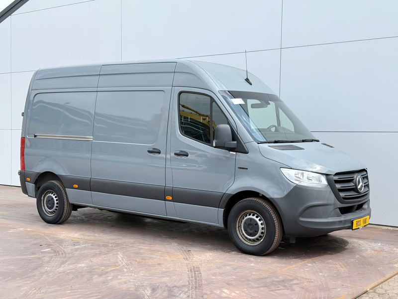 Mercedes-Benz eSprinter 312 ALL-IN PRIJS L2H2 Elektrisch 41kWh 135km WLTP Climate Control Camera Stoelverwarming - Panel van, Electric van: picture 4 Mercedes-Benz eSprinter 312 ALL-IN PRIJS L2H2 Elektrisch 41kWh 135km WLTP Climate Control Camera Stoelverwarming - Panel van, Electric van: picture 4