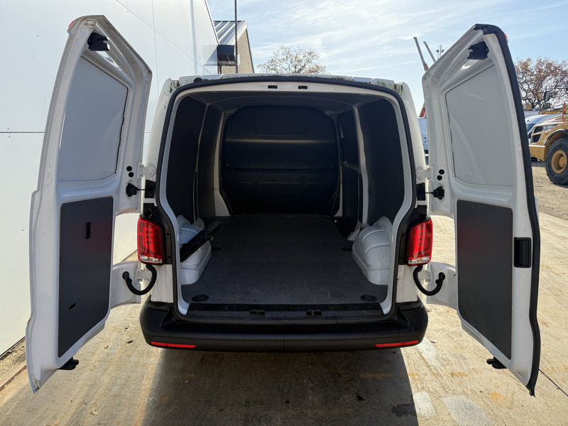 Small van, Electric van Volkswagen E-Transporter 113PK L2H1 138KM WLTP 37,3kWh 100% Elektrisch ABT E-transporter Snelladen Airco Camera Carplay: picture 11