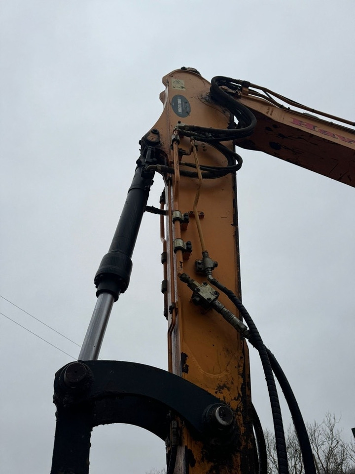 Crawler excavator Hyundai HX140L: picture 14