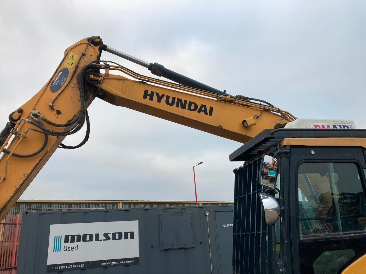Crawler excavator Hyundai HX140L HRC: picture 16