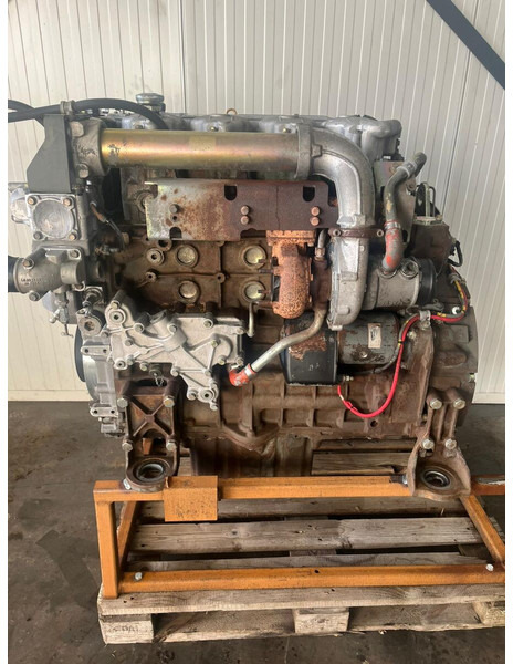 Liebherr A904 Li/A904C Li/R904/R904C - Engine: picture 3 Liebherr A904 Li/A904C Li/R904/R904C - Engine: picture 3