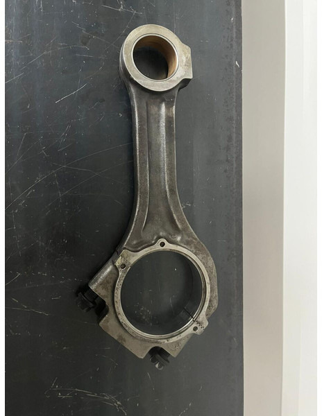 Liebherr Drijfstang D9408 D 9408 - Engine and parts: picture 1 Liebherr Drijfstang D9408 D 9408 - Engine and parts: picture 1