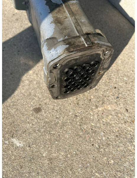 Liebherr EGR - Muffler/ Exhaust system: picture 3 Liebherr EGR - Muffler/ Exhaust system: picture 3