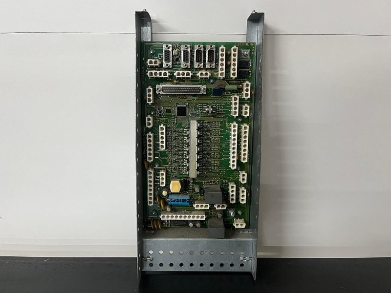 Liebherr - Electrical system: picture 1 Liebherr - Electrical system: picture 1