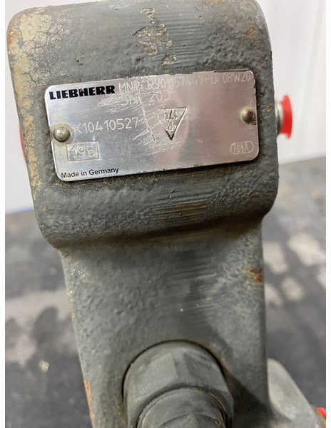 Liebherr - Hydraulics: picture 4 Liebherr - Hydraulics: picture 4