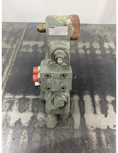 Liebherr - Hydraulics: picture 1 Liebherr - Hydraulics: picture 1