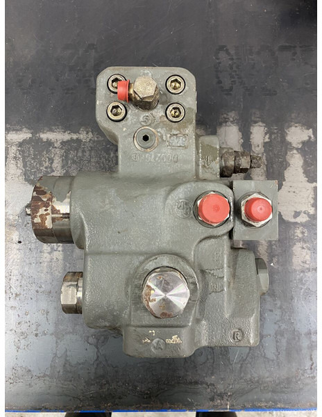 Liebherr - Hydraulics: picture 4 Liebherr - Hydraulics: picture 4