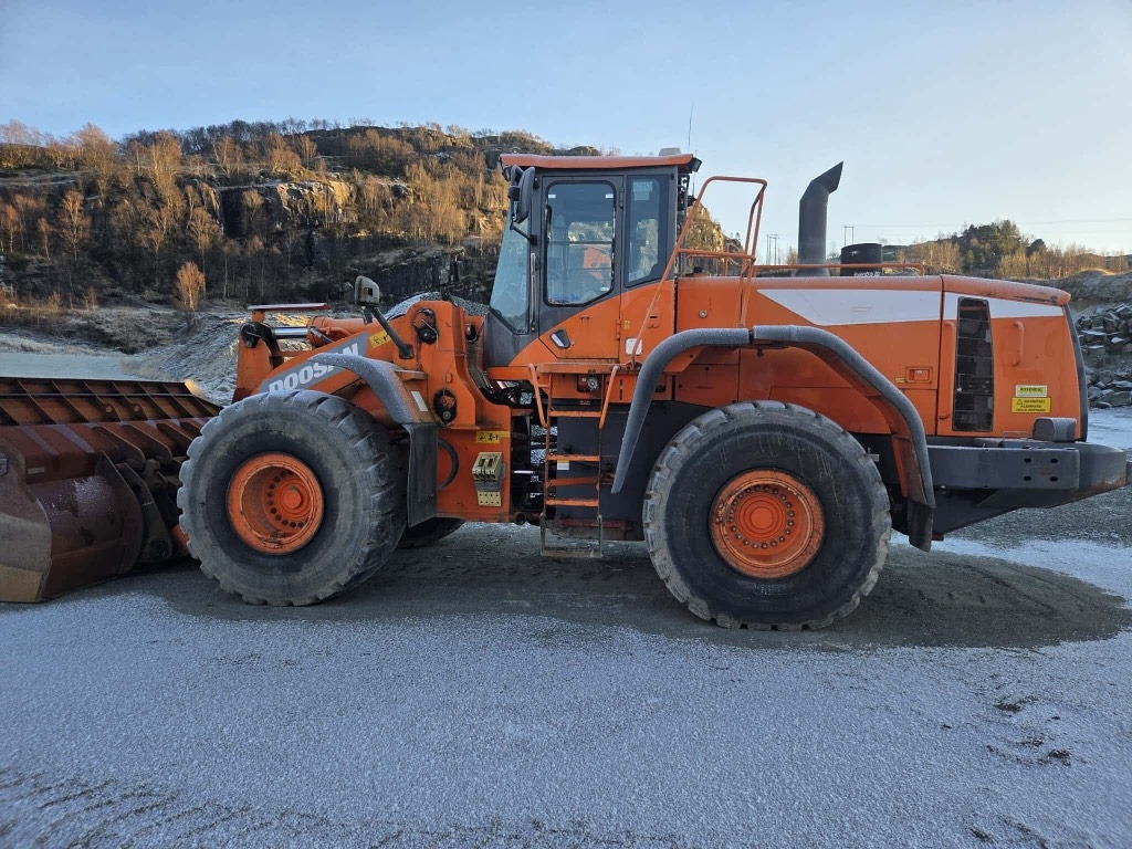 Doosan DL 450-5 - Wheel loader: picture 1 Doosan DL 450-5 - Wheel loader: picture 1