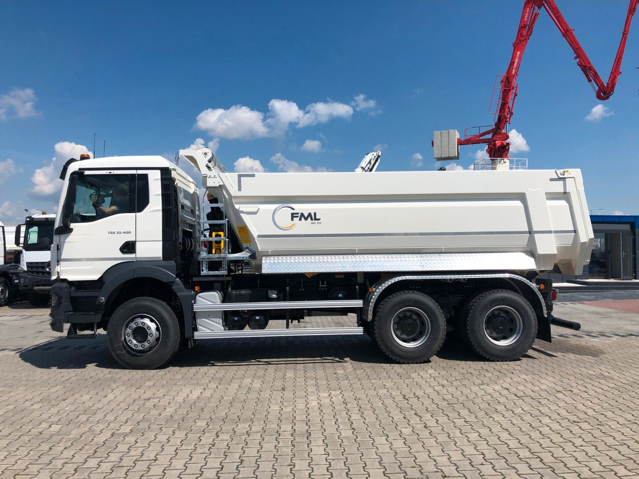 MAN TGS 33.400 6X4 EURO2 FML KIPPER 17,5M3 - Tipper: picture 4 MAN TGS 33.400 6X4 EURO2 FML KIPPER 17,5M3 - Tipper: picture 4