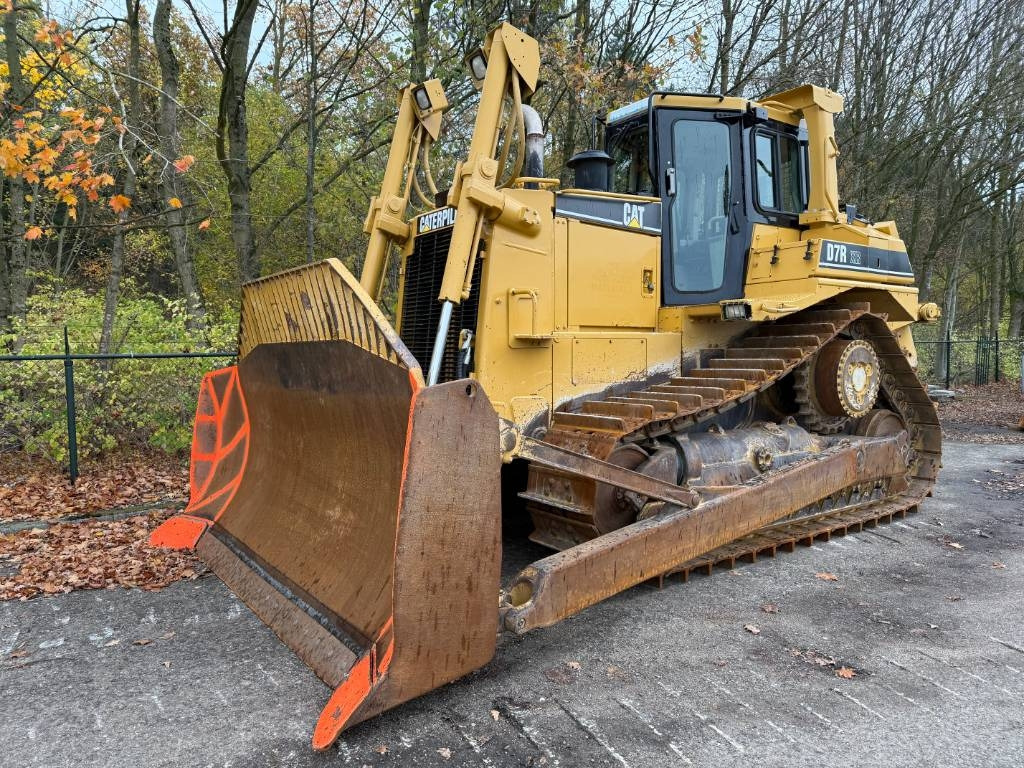 CAT D7R XR CE / LOW HOURS / TOP CONDITION - Bulldozer: picture 1 CAT D7R XR CE / LOW HOURS / TOP CONDITION - Bulldozer: picture 1