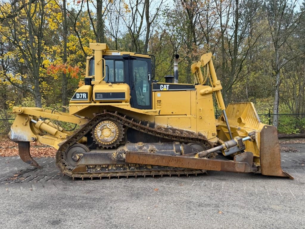 CAT D7R XR CE / LOW HOURS / TOP CONDITION - Bulldozer: picture 5 CAT D7R XR CE / LOW HOURS / TOP CONDITION - Bulldozer: picture 5