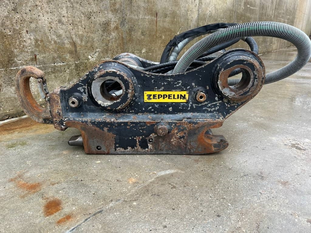 OilQuick OQ70/55 - Quick coupler for Construction machinery: picture 1 OilQuick OQ70/55 - Quick coupler for Construction machinery: picture 1