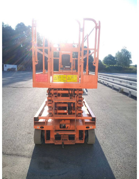 Genie GS 3246 E-Drive - Scissor lift: picture 3 Genie GS 3246 E-Drive - Scissor lift: picture 3
