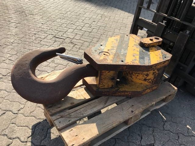 Liebherr 71t. Hook block 3-sheaves 23mm - Truck mounted crane for Construction machinery: picture 1 Liebherr 71t. Hook block 3-sheaves 23mm - Truck mounted crane for Construction machinery: picture 1