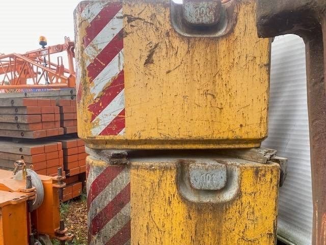 Liebherr Ballastplatten / Counterweight plates LTM 1200-5.1 - Truck mounted crane for Construction machinery: picture 2 Liebherr Ballastplatten / Counterweight plates LTM 1200-5.1 - Truck mounted crane for Construction machinery: picture 2