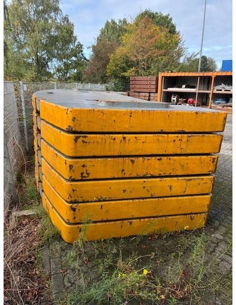 Liebherr Counterweight plates Liebherr LTM 1300/1 - Truck mounted crane for Construction machinery: picture 2 Liebherr Counterweight plates Liebherr LTM 1300/1 - Truck mounted crane for Construction machinery: picture 2