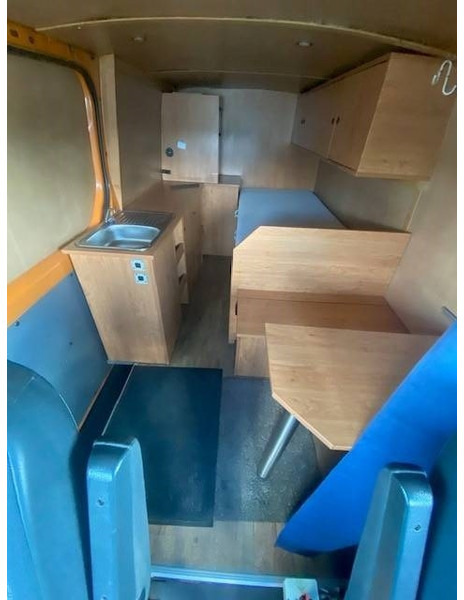 Closed box van Mercedes-Benz Sprinter 313CDI - BF3-Fahrzeug: picture 11
