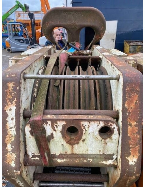 Terex Demag 160t hook block 5-sheave CC2800 / TC2800 - Truck mounted crane for Construction machinery: picture 2 Terex Demag 160t hook block 5-sheave CC2800 / TC2800 - Truck mounted crane for Construction machinery: picture 2