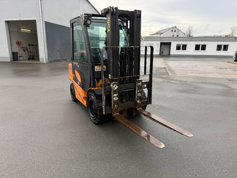 Yale GLP 30 - LPG forklift: picture 1 Yale GLP 30 - LPG forklift: picture 1