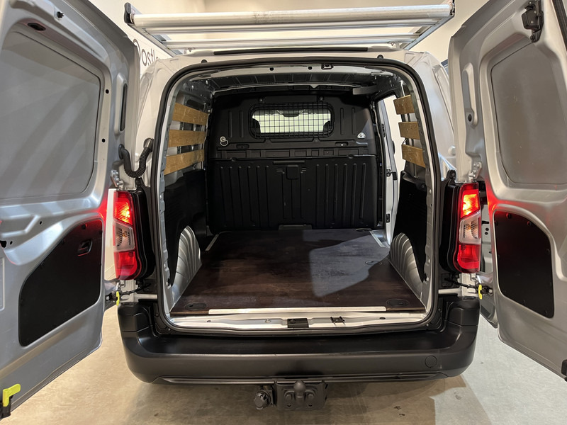 Citroën Berlingo 1.5 BlueHDI Club / Euro 6 / Airco / Cruise Control / CarPlay / Trekhaak / Imperiaal / 72.000 KM !! - Small van: picture 5 Citroën Berlingo 1.5 BlueHDI Club / Euro 6 / Airco / Cruise Control / CarPlay / Trekhaak / Imperiaal / 72.000 KM !! - Small van: picture 5