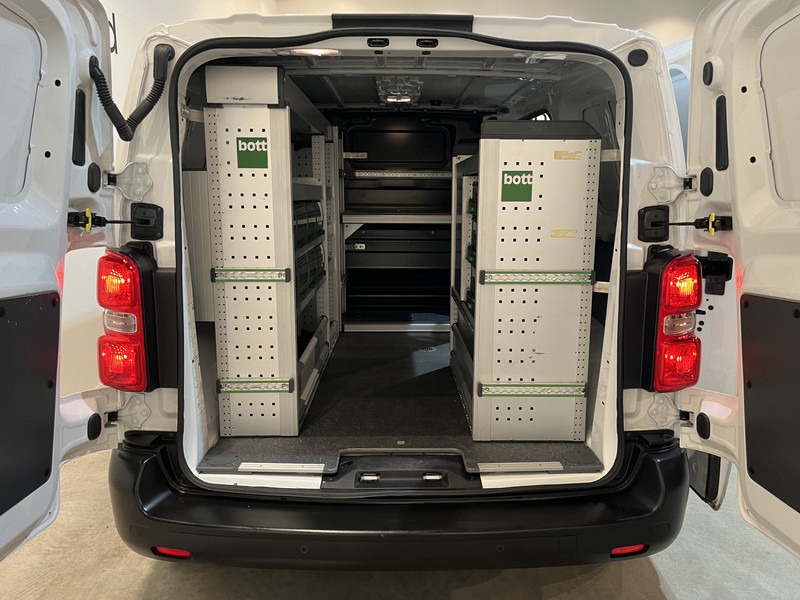 Opel Vivaro 2.0 CDTI L2H1 Edition 177 PK Automaat Servicebus / Bott Inrichting / Euro 6 / CarPlay / Airco / Cruise Control / PDC / Navigatie / 3-Zits / / BPM VRIJ !! - Small van: picture 4 Opel Vivaro 2.0 CDTI L2H1 Edition 177 PK Automaat Servicebus / Bott Inrichting / Euro 6 / CarPlay / Airco / Cruise Control / PDC / Navigatie / 3-Zits / / BPM VRIJ !! - Small van: picture 4