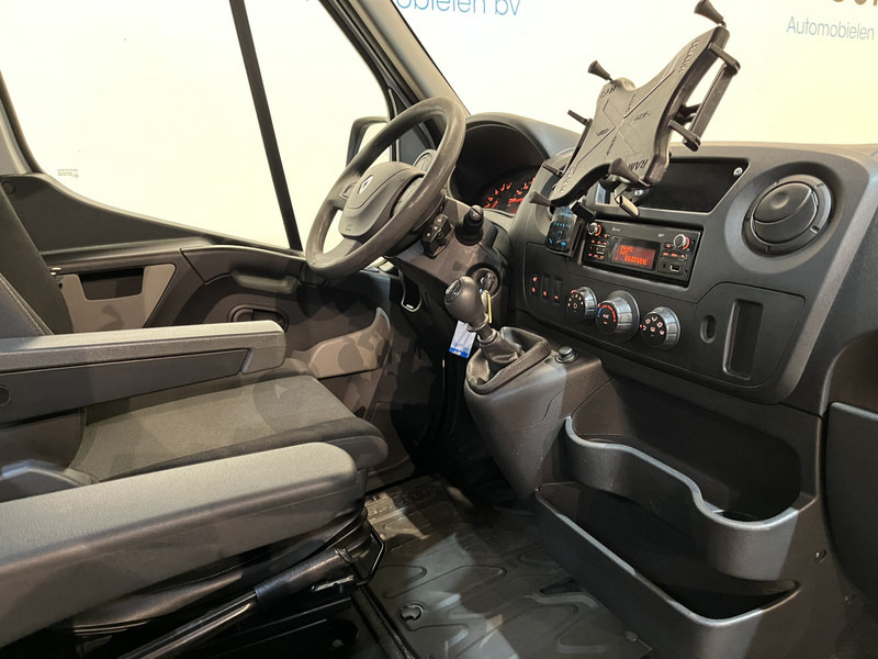 Renault Master 2.3 dCi L2H2 145 PK Servicebus / Bott Inrichting / Euro 6 / 220V. / Airco / Cruise Control / Camera / Trekhaak - Panel van: picture 4 Renault Master 2.3 dCi L2H2 145 PK Servicebus / Bott Inrichting / Euro 6 / 220V. / Airco / Cruise Control / Camera / Trekhaak - Panel van: picture 4
