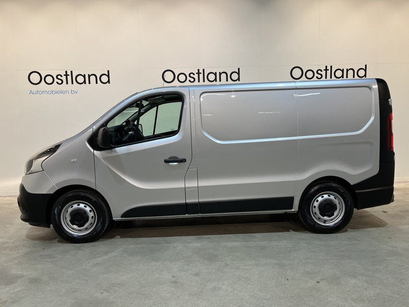 Renault Trafic 2.0 dCi L1H1 170 PK Automaat Servicebus / Sortimo Inrichting / Euro 6 / Airco / Cruise Control / Camera / Trekhaak / 3-Zits / BPM VRIJ !! - Small van: picture 5 Renault Trafic 2.0 dCi L1H1 170 PK Automaat Servicebus / Sortimo Inrichting / Euro 6 / Airco / Cruise Control / Camera / Trekhaak / 3-Zits / BPM VRIJ !! - Small van: picture 5