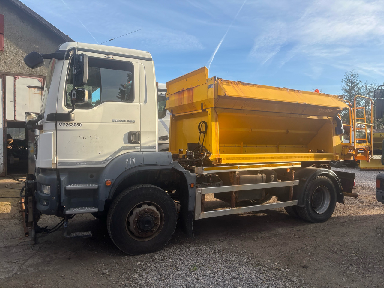MAN TGM 18.290 4x4BB SPREADER/GRITTER/Plough - Snow removal vehicle: picture 5 MAN TGM 18.290 4x4BB SPREADER/GRITTER/Plough - Snow removal vehicle: picture 5