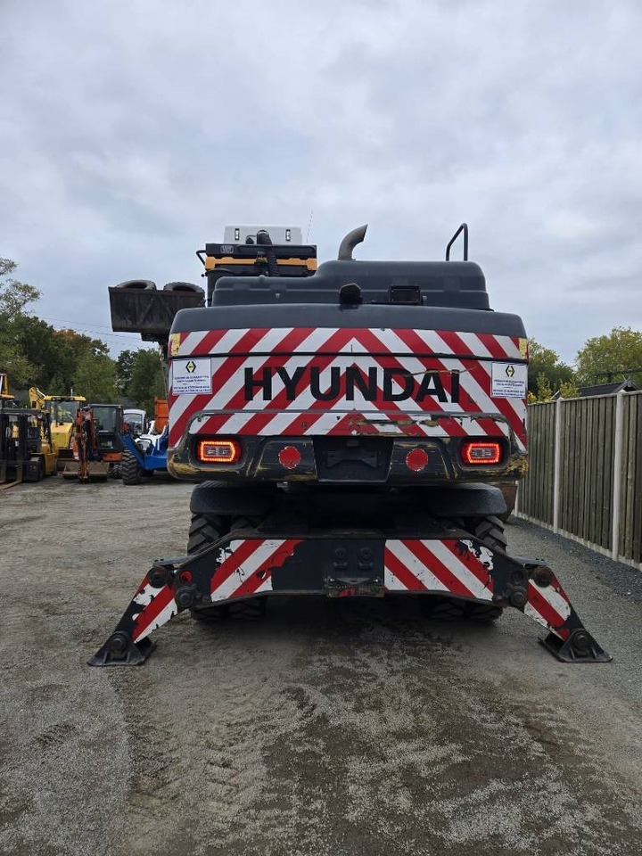 Hyundai HW 160  - Wheel excavator: picture 3 Hyundai HW 160  - Wheel excavator: picture 3