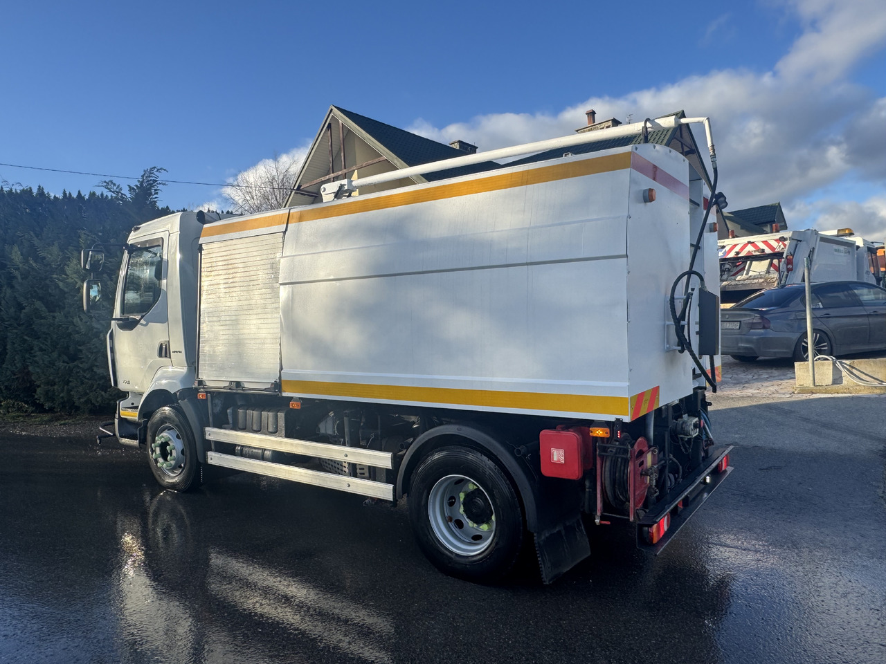 Renault Midlum - Utility/ Special vehicle: picture 3 Renault Midlum - Utility/ Special vehicle: picture 3